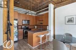 105 - 2154 DUNDAS STREET W Toronto