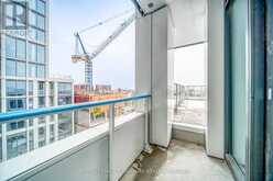 807 - 2020 BATHURST STREET Toronto