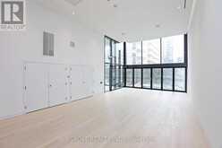 2912 - 185 ROEHAMPTON AVENUE Toronto