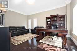 23 FENTON WAY Brampton