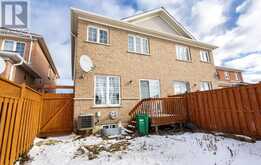 8 WICKLOW ROAD Brampton