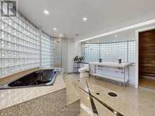 128 LAURENTIDE DRIVE Toronto