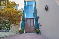 128 LAURENTIDE DRIVE Toronto