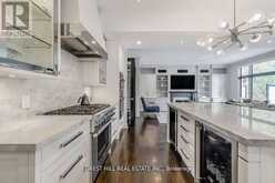 476 BEDFORD PARK AVENUE Toronto