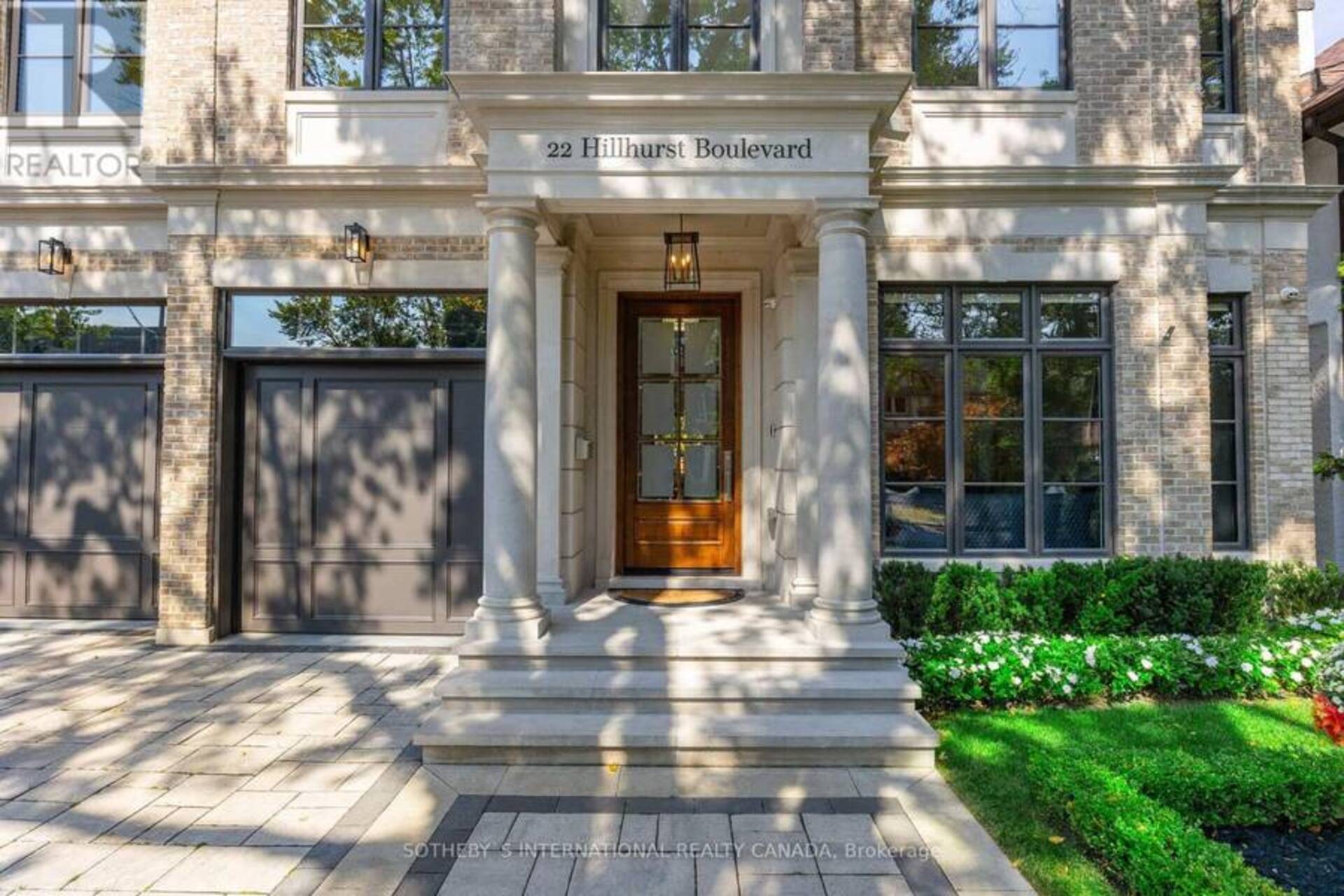 22 HILLHURST BOULEVARD Toronto