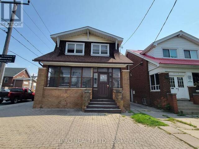 #5 - 719 COXWELL AVENUE Toronto Ontario