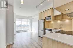 521 - 52 FOREST MANOR ROAD Toronto