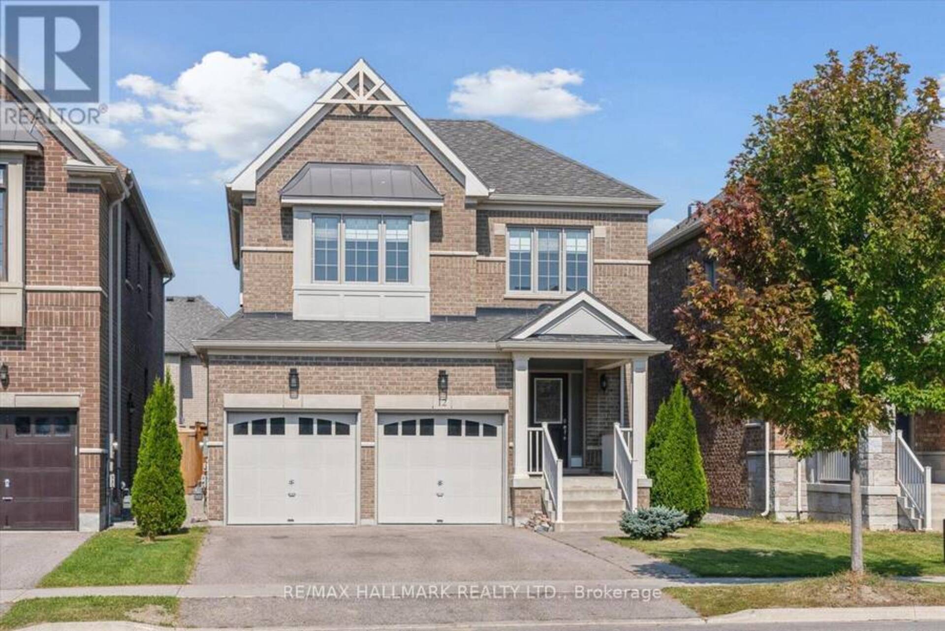 12 DEER PASS ROAD East Gwillimbury