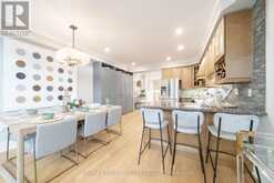 28 CORINTH GARDENS Toronto