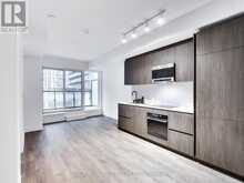 712N - 117 BROADWAY AVENUE Toronto