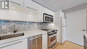 1701 - 21 CARLTON STREET Toronto