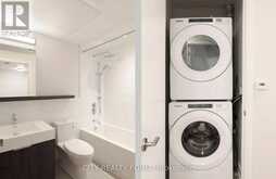 206 - 2525 BATHURST STREET Toronto