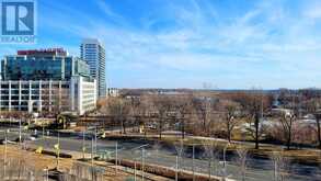 703 - 215 FORT YORK BOULEVARD Toronto