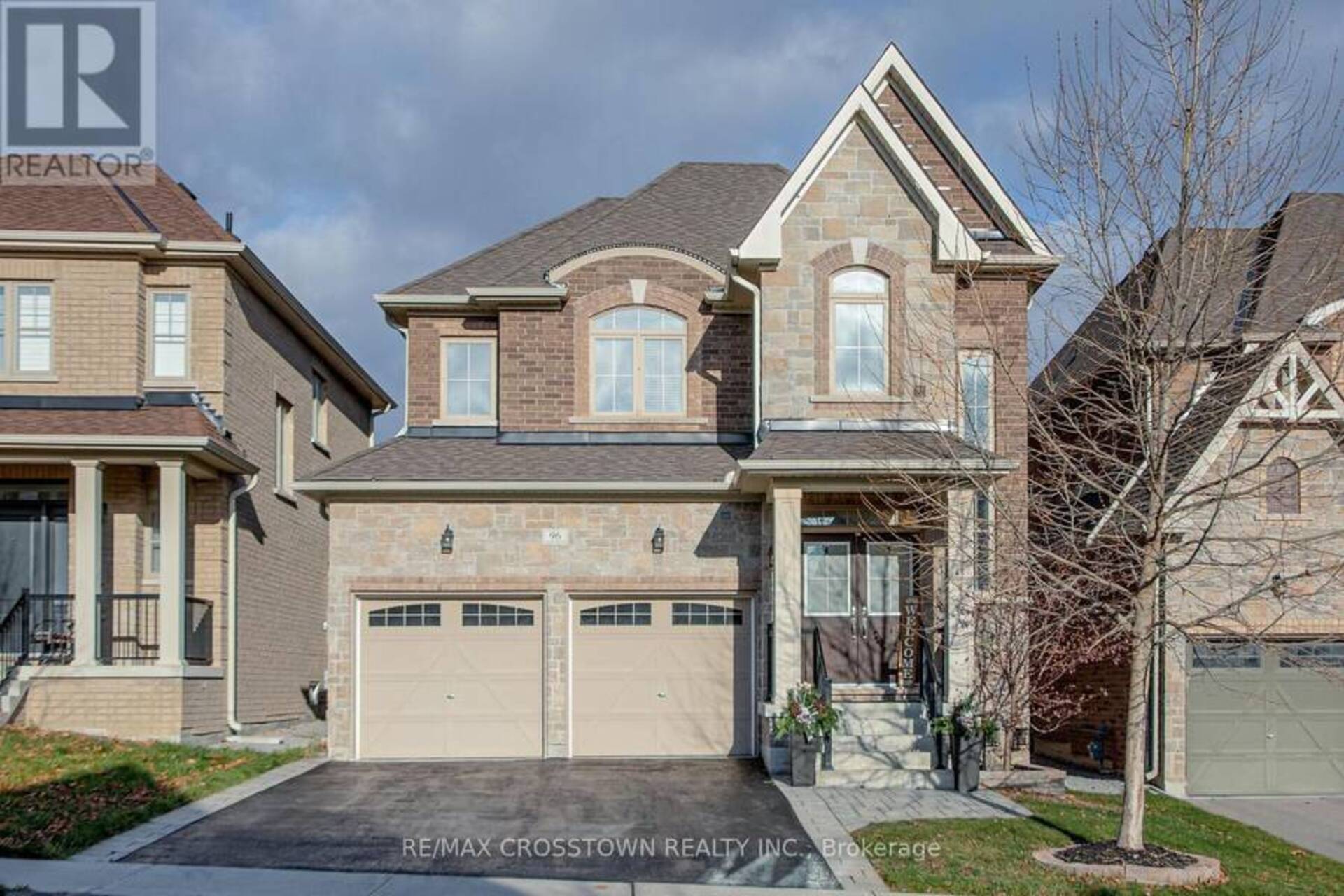 96 MANOR HAMPTON STREET East Gwillimbury