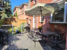 6 WRENWOOD COURT Markham