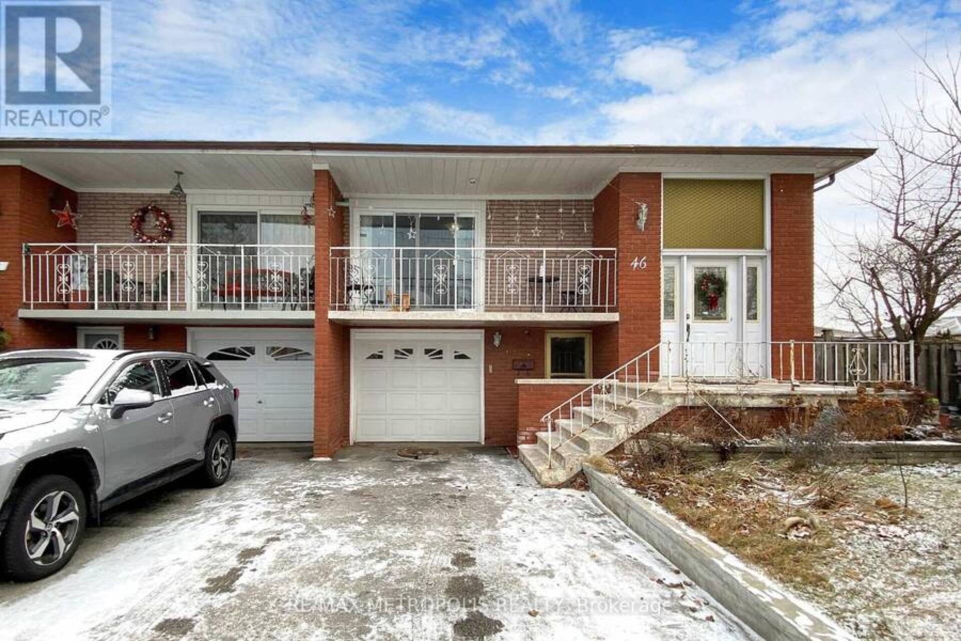 46 BOWHILL CRESCENT Toronto