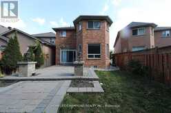 142 ESTATE GARDEN AVENUE Richmond Hill