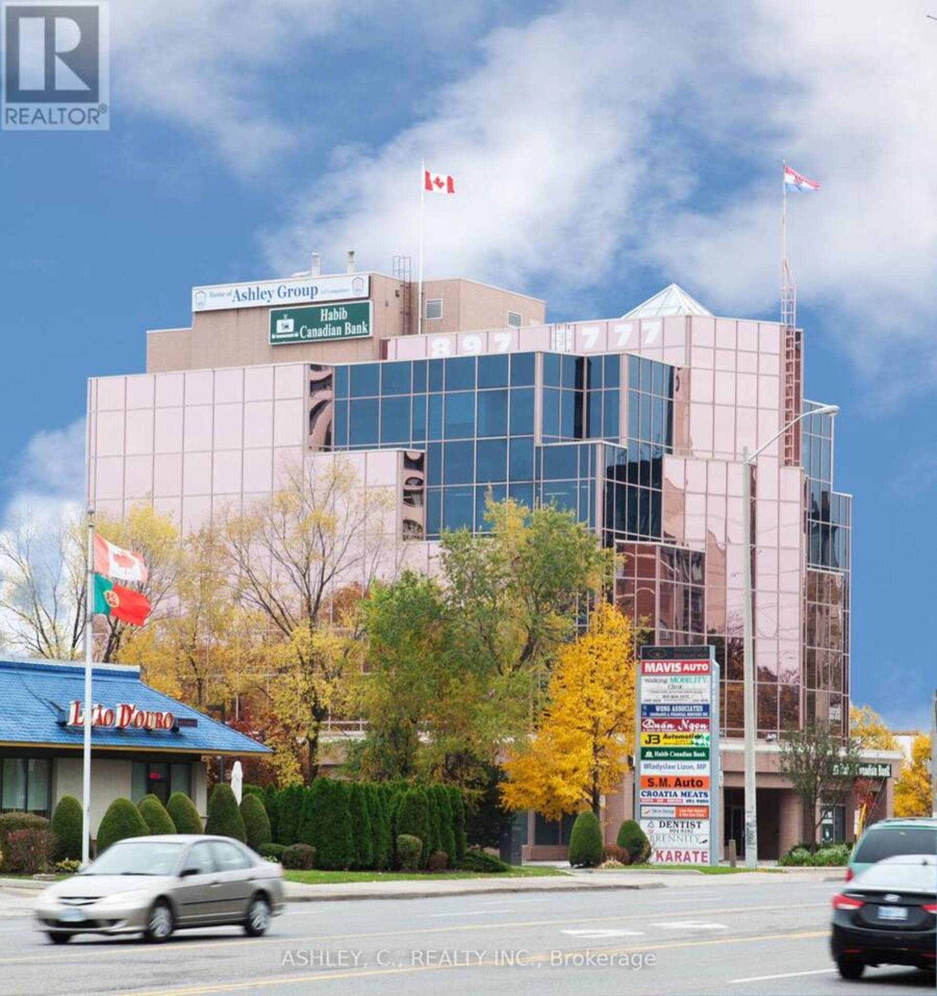 400 - 918 DUNDAS STREET E Mississauga