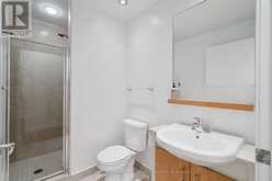 2502 - 218 QUEENS QUAY W Toronto