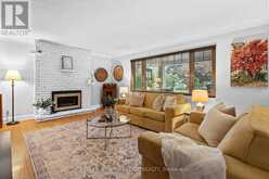 2182 CLARENDON PARK DRIVE Burlington