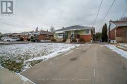 35 WILDEWOOD AVENUE Hamilton