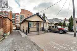 UPPER - 2111 LAWRENCE AVENUE W Toronto