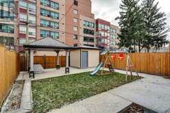 UPPER - 2111 LAWRENCE AVENUE W Toronto