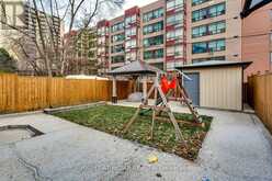 UPPER - 2111 LAWRENCE AVENUE W Toronto