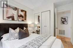 37 - 17 PEMBROKE STREET W Toronto