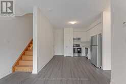 9 - 3 BOND CRESCENT Richmond Hill