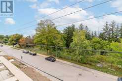 9 - 3 BOND CRESCENT Richmond Hill