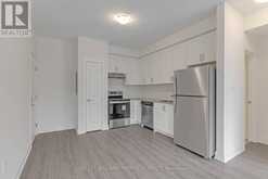 9 - 3 BOND CRESCENT Richmond Hill