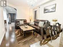 4 VERNOSA DRIVE Brampton