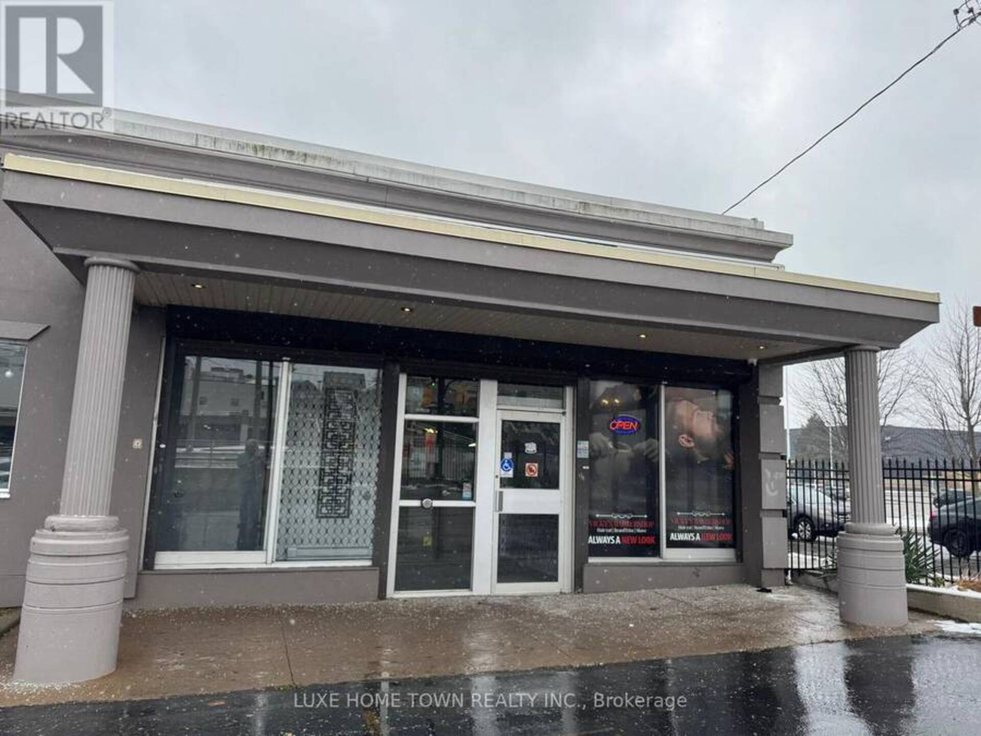 22 MARKET STREET S Brantford