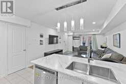 28 - 51 HAYS BOULEVARD Oakville