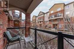 28 - 51 HAYS BOULEVARD Oakville