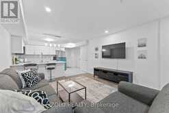 28 - 51 HAYS BOULEVARD Oakville