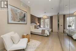 15 NIAGARA STREET Toronto