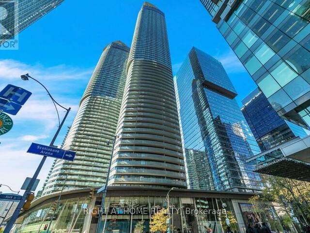 4502 - 14 YORK STREET Toronto Ontario