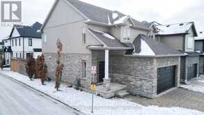 8 - 3564 SINGLETON AVENUE London