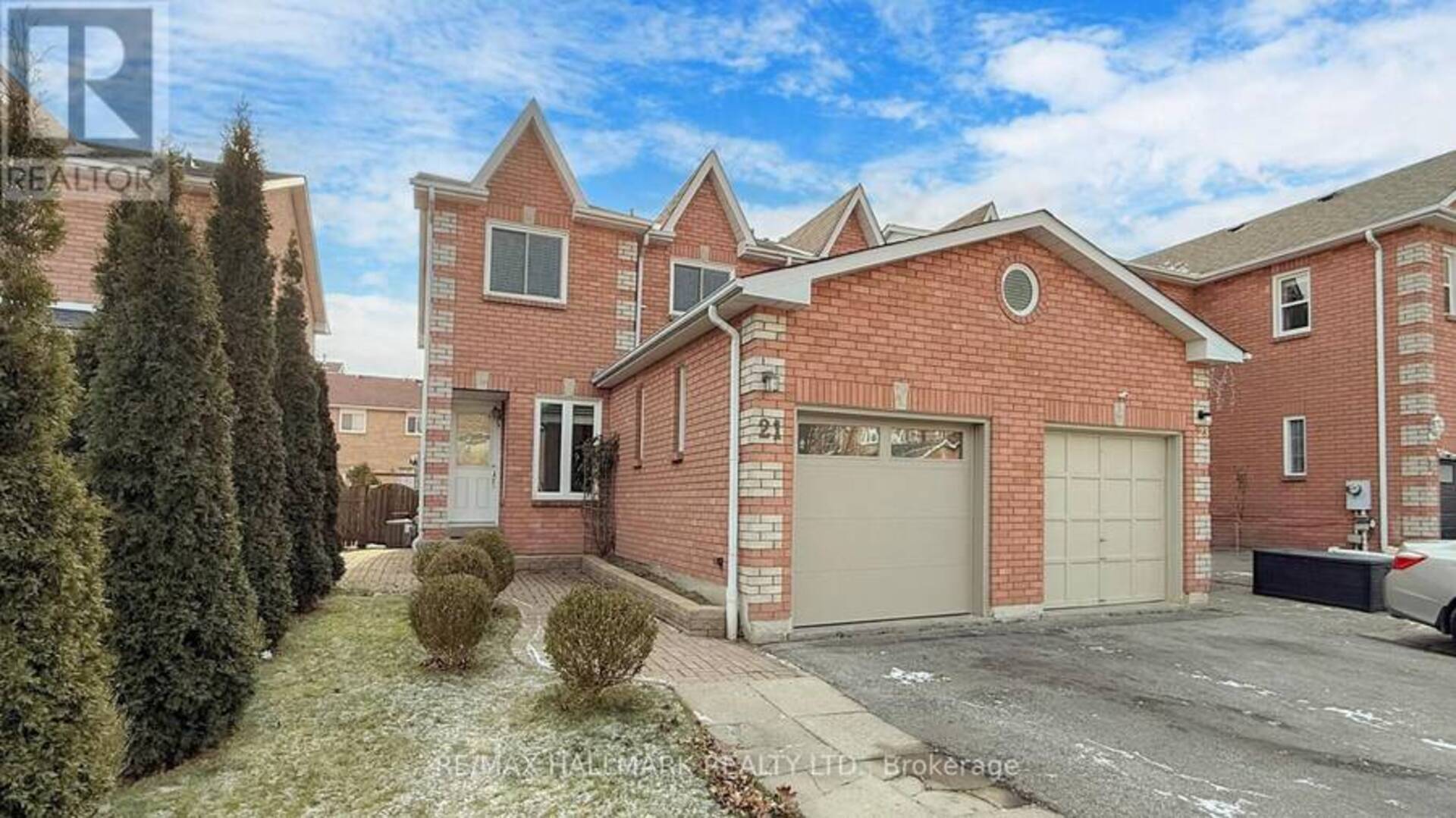 21 WEEKES DRIVE Ajax