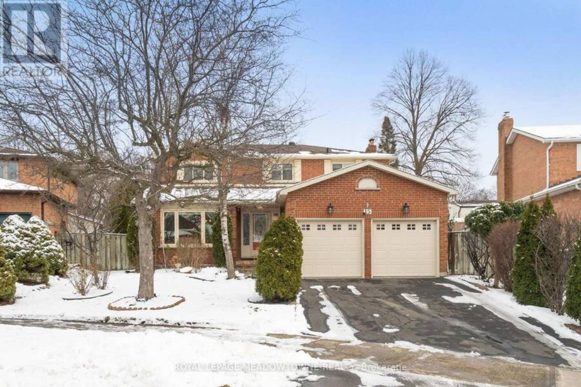 15 OAKINGTON PLACE Mississauga