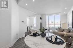 1005 - 284 BLOOR STREET W Toronto