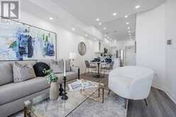 1005 - 284 BLOOR STREET W Toronto