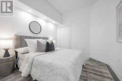 1005 - 284 BLOOR STREET W Toronto