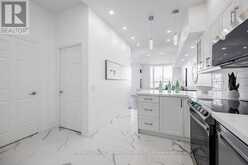 1005 - 284 BLOOR STREET W Toronto