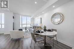 1005 - 284 BLOOR STREET W Toronto