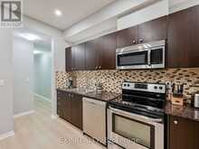 8 - 68 WINSTON PARK BOULEVARD Toronto