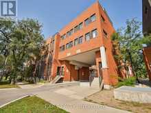 8 - 68 WINSTON PARK BOULEVARD Toronto