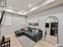 8 - 68 WINSTON PARK BOULEVARD Toronto